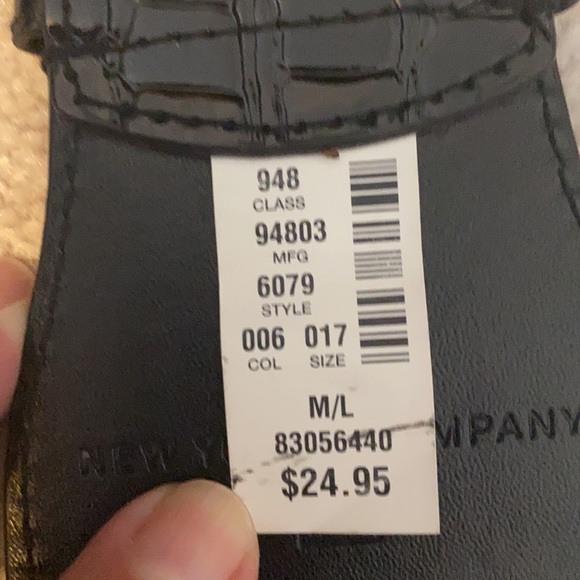 NWT NY&Co M/L black belt. Faux crocodile front - Picture 5 of 5